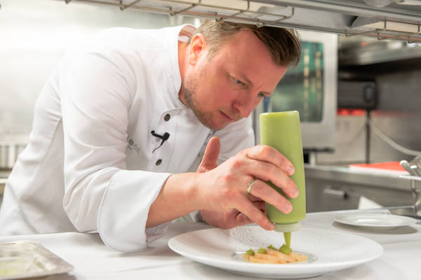 The Globe by Kevin Fehling an Bord der EUROPA, Hapag-Lloyd Cruises