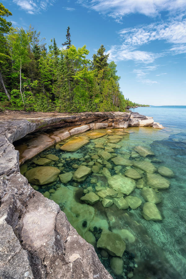 1743330191 Crystal,Clear,Waters,Of,A,Lake,Superior,Cove,Near,Munising,michigan.