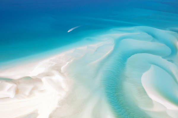 Aerial photo Whitehaven Beach Whitsundays