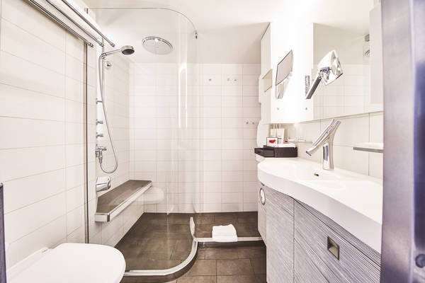 Hapag-Lloyd Cruises, Hanseatic nature Hanseatic nature