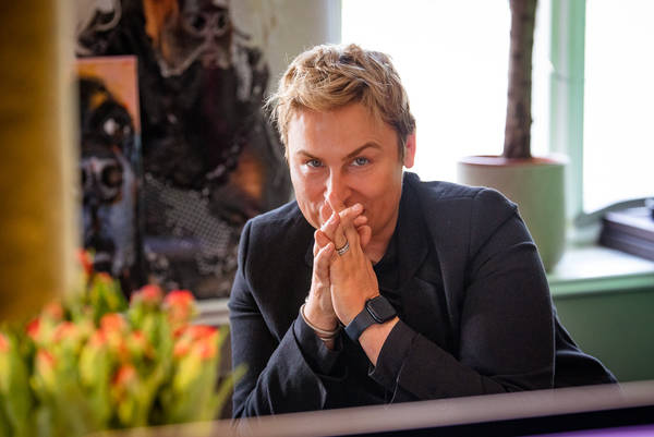 Atelierbesuch Dawid Tomaszweski, Designer der Fashion2Sea Reise, EUROPA 2, Hapag-Lloyd Cruises