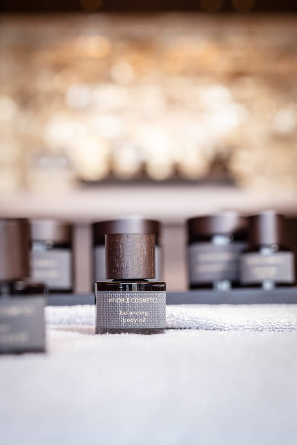 Vinoble Cosmetics an Bord der Expeditions Schiffe von Hapag-Lloyd Cruises, HANSEATIC inspiration