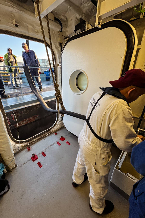 Biofuel für die HANSEATIC spirit in Amsterdam, Hapag-Lloyd Cruises.