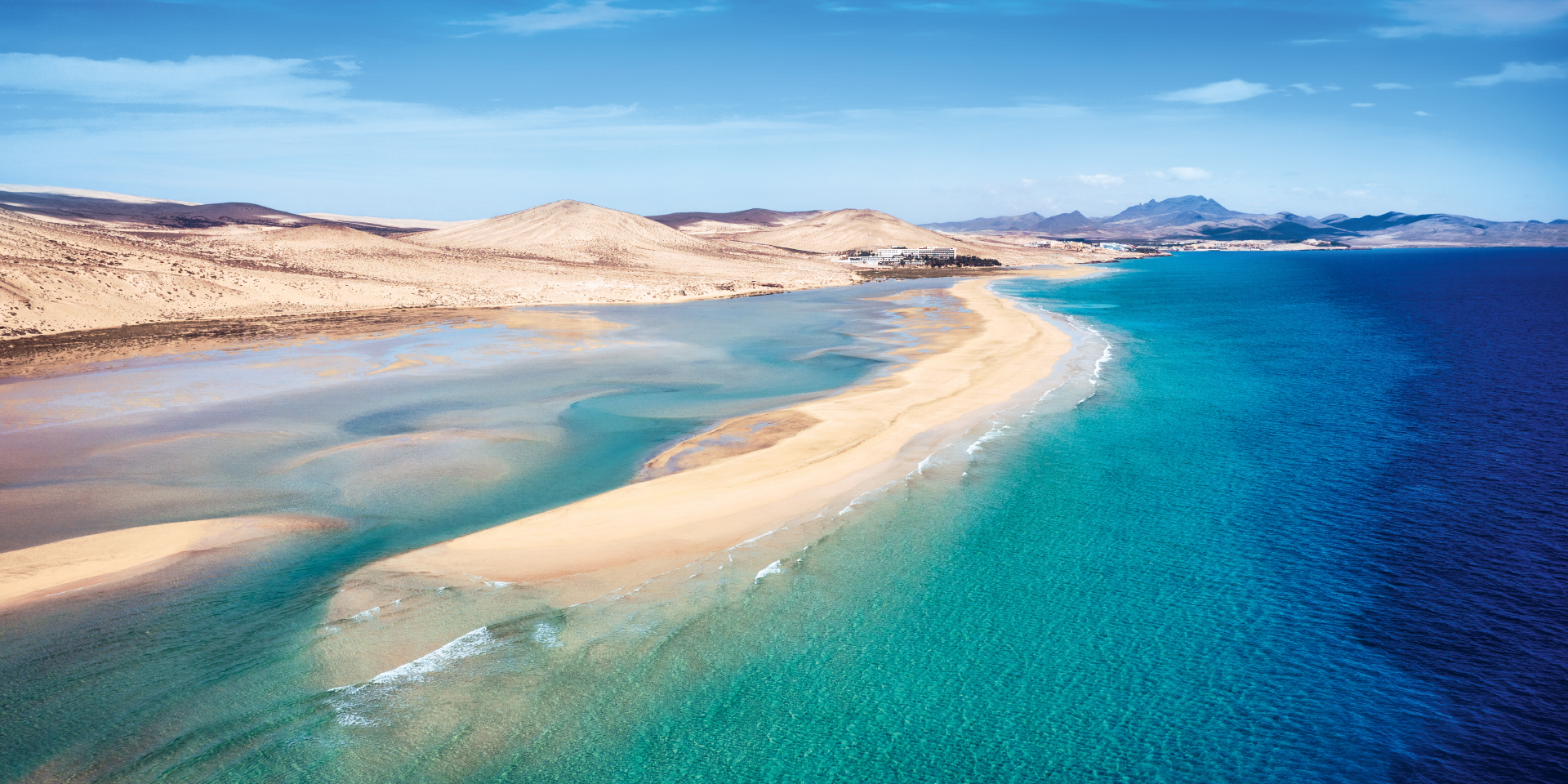 Vulkanische Landschaften und bunte Unterwasserwelten