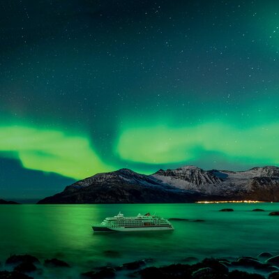 Polarlicht-Abenteuer Norwegen: Wo sich der Himmel entflammt